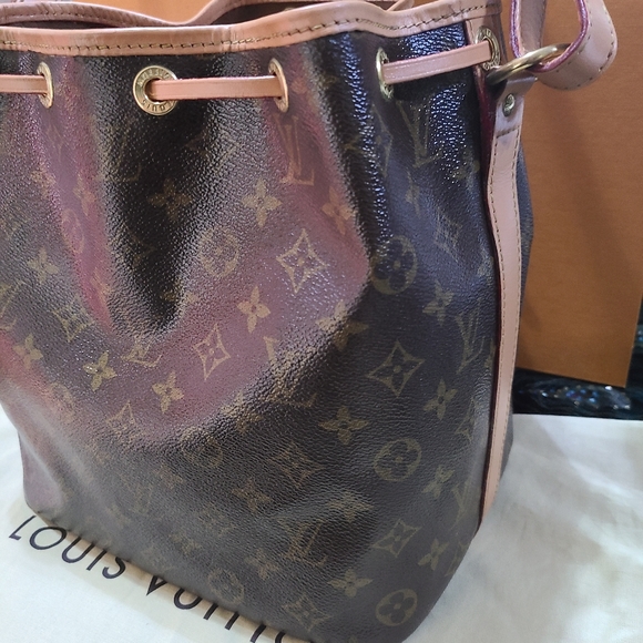Louis Vuitton Petite Noe Bag - Picture 5 of 16